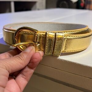 Gold color, vintage Y2K belt, genuine, leather size medium